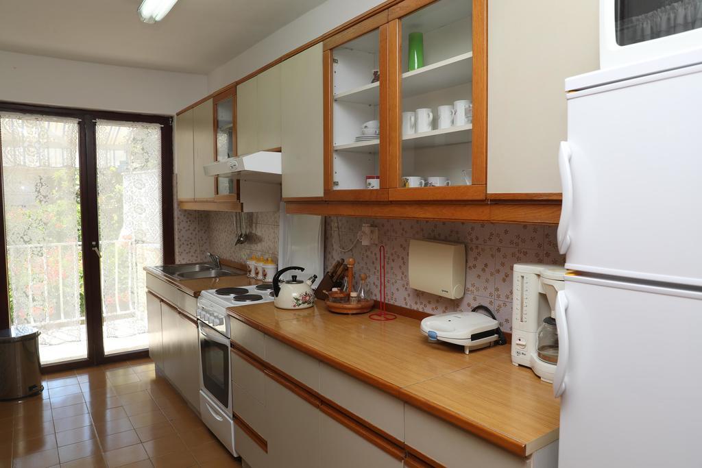 Apartments Knezovic Ровинь Экстерьер фото